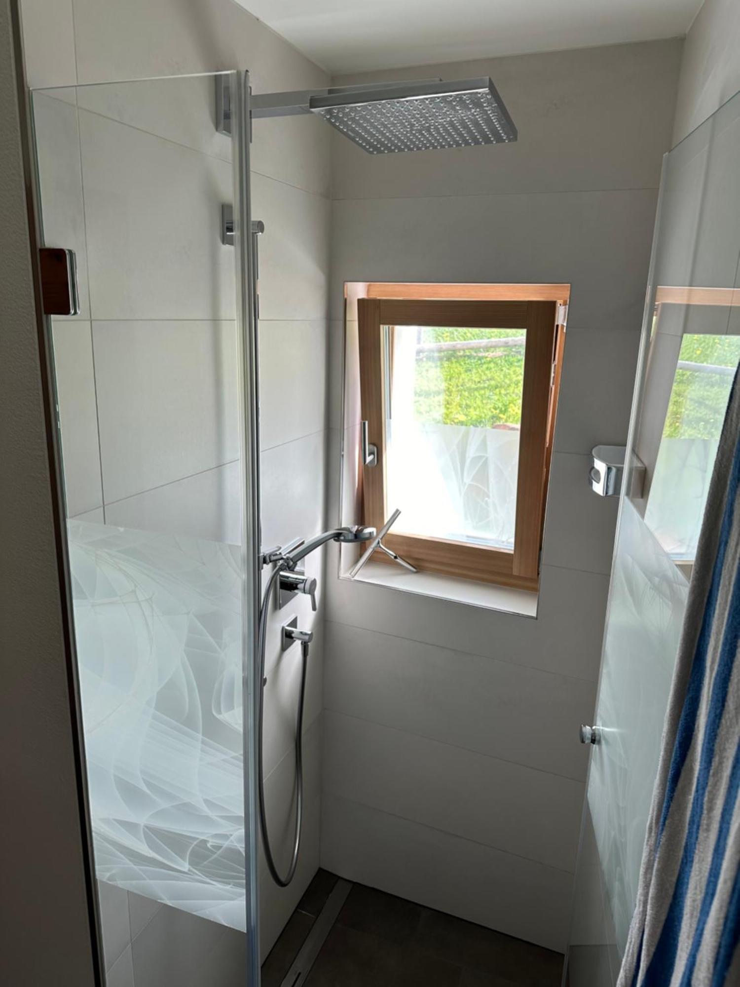 Kleines Aber Feines Studio Zuoz Ngoại thất bức ảnh